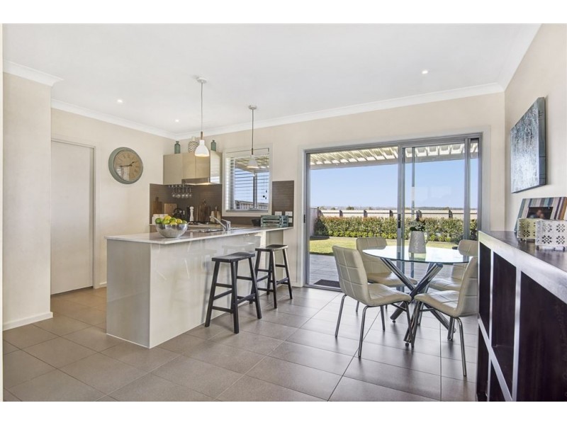 11 Lookout Circuit, Stanhope Gardens NSW 2768