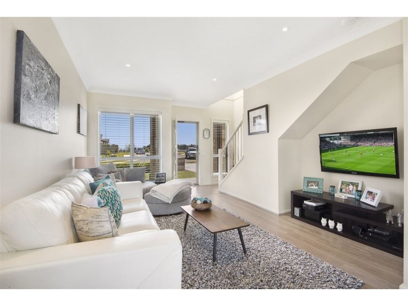 11 Lookout Circuit, Stanhope Gardens NSW 2768