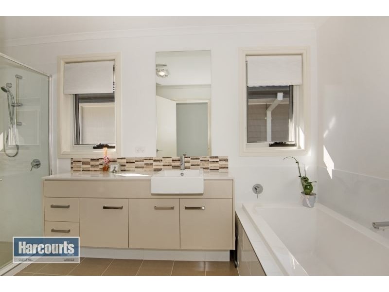 6 Kimber Crescent, Bella Vista NSW 2153