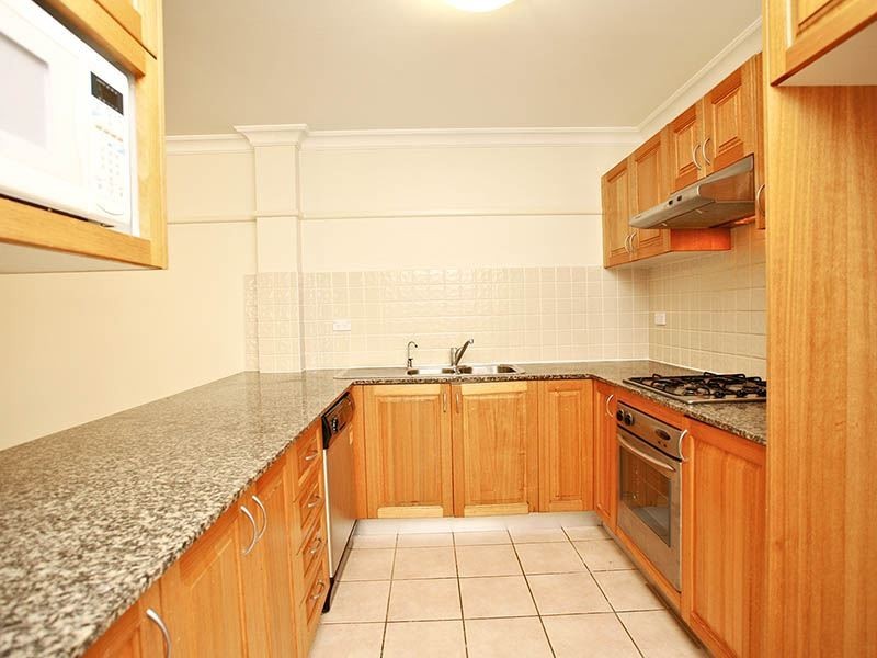 6/23-25 Showground Road, Castle Hill NSW 2154