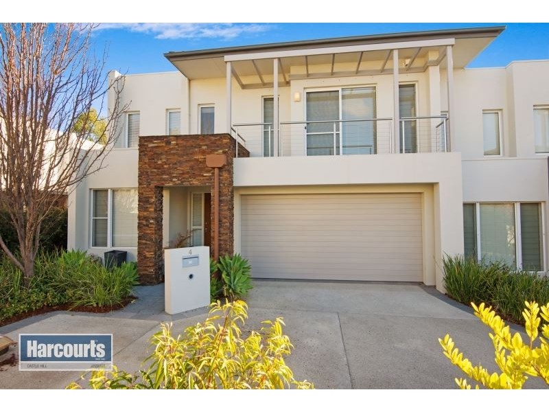 4 Waterstone Crescent, Bella Vista NSW 2153