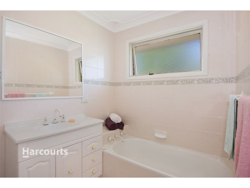 2 Roseneath Place, Baulkham Hills NSW 2153