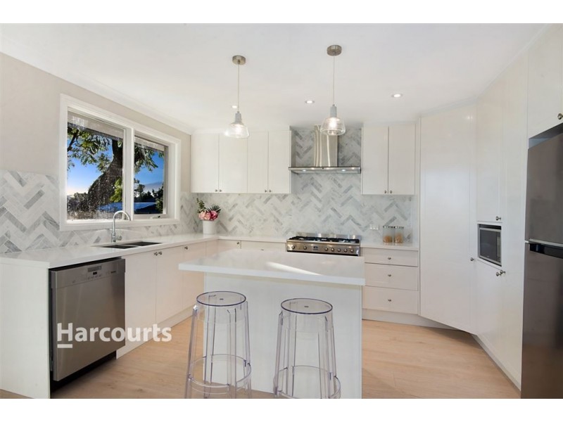 5 Flint Place, Kellyville NSW 2155