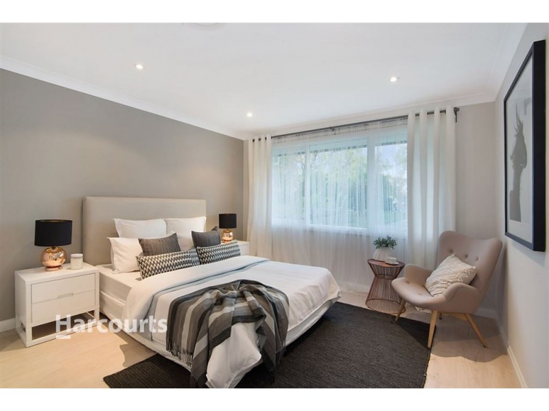 5 Flint Place, Kellyville NSW 2155