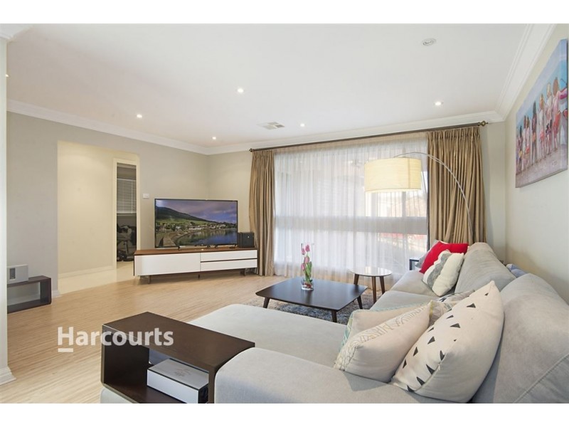 7 Coral Crescent, Kellyville NSW 2155