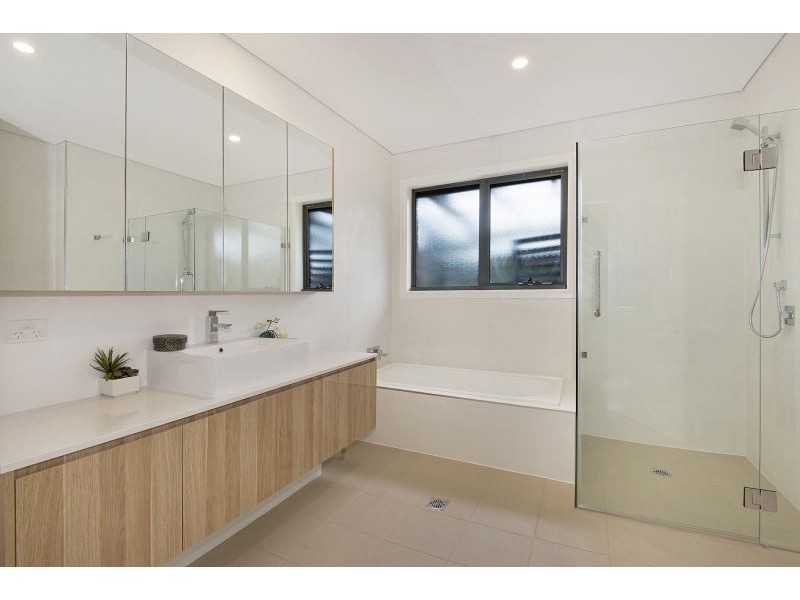15/90 Spurway Drive, Baulkham Hills NSW 2153