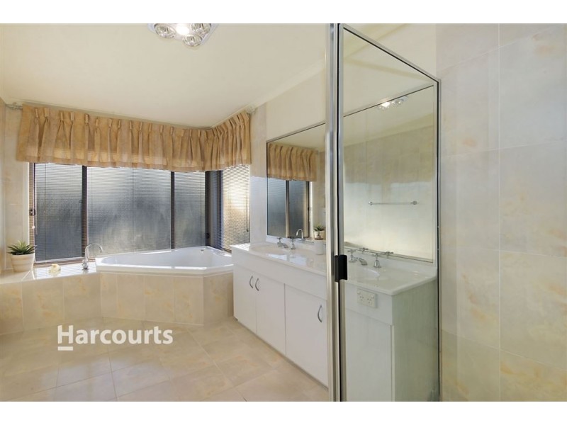 32 Sacoya Avenue, Bella Vista NSW 2153