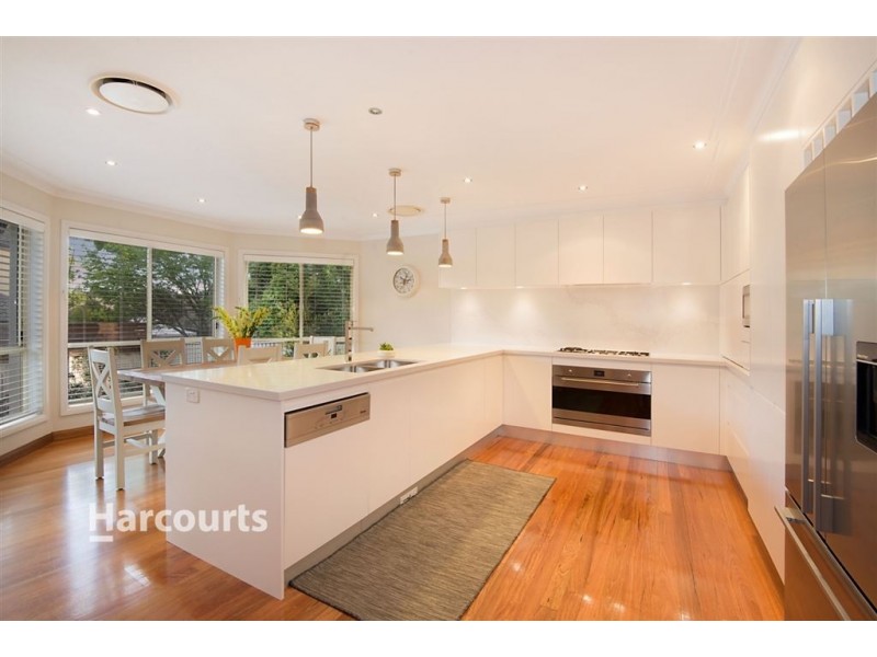 25 Tallowood Grove, Beaumont Hills NSW 2155