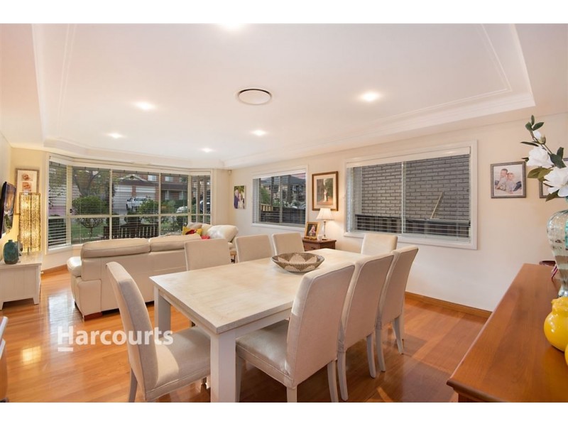 25 Tallowood Grove, Beaumont Hills NSW 2155