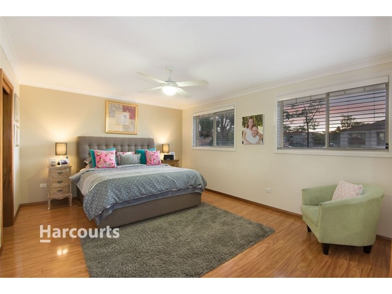 25 Tallowood Grove, Beaumont Hills NSW 2155