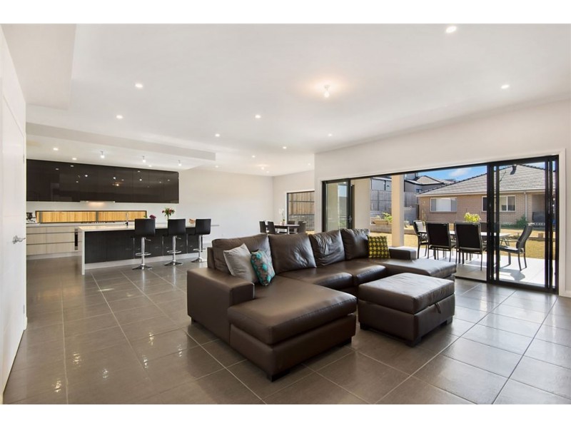 71 Laughton Crescent, Kellyville NSW 2155