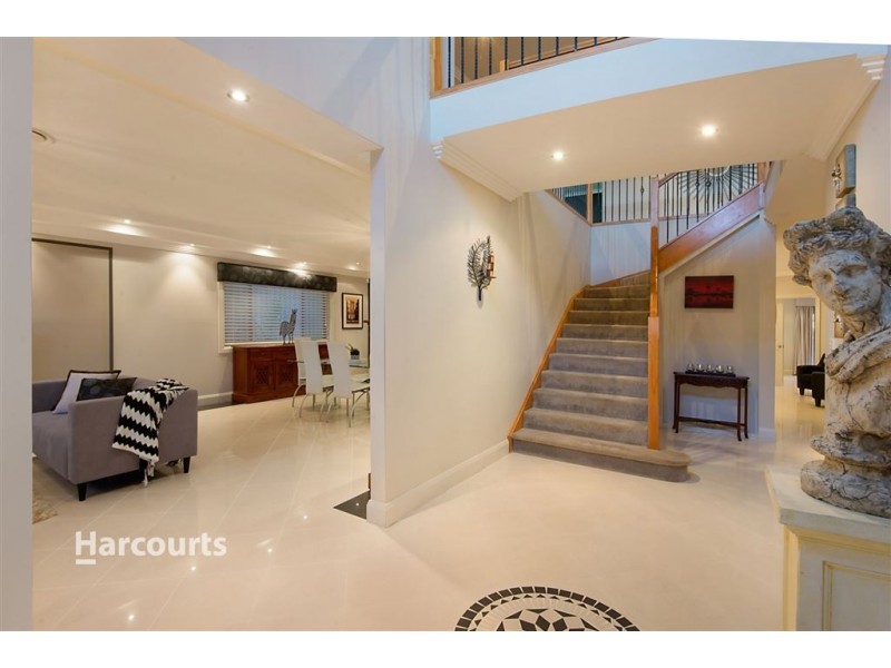 17 Julian Close, Kellyville NSW 2155