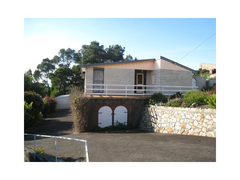 25 Quinn Street, Penguin TAS 7316