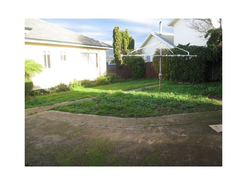33 Ashwater Crescent, Penguin TAS 7316