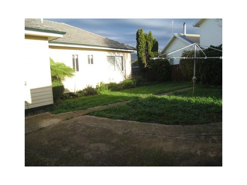 33 Ashwater Crescent, Penguin TAS 7316