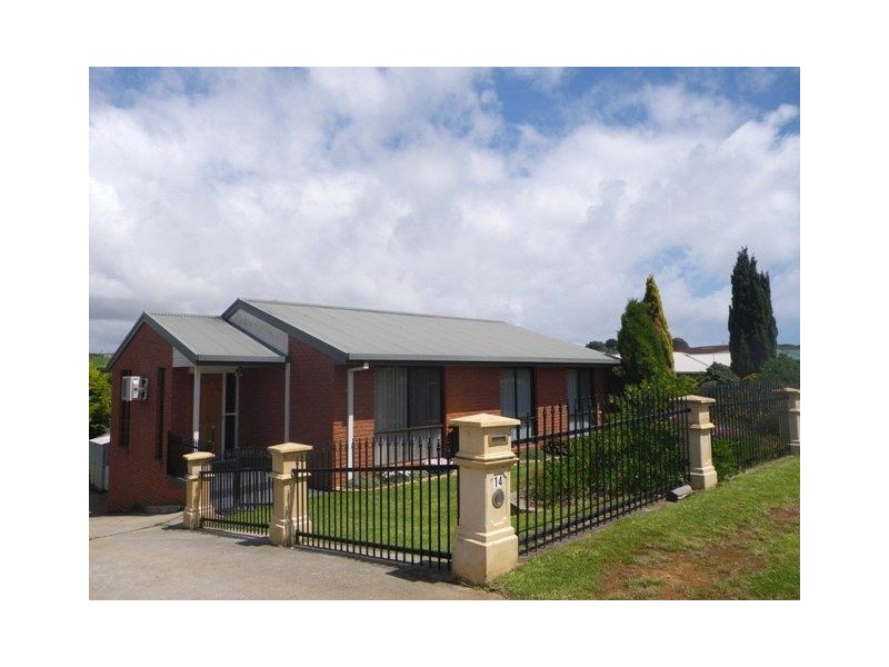 14 Warreen Drive, Penguin TAS 7316