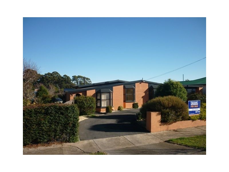 72 South Road, Penguin TAS 7316