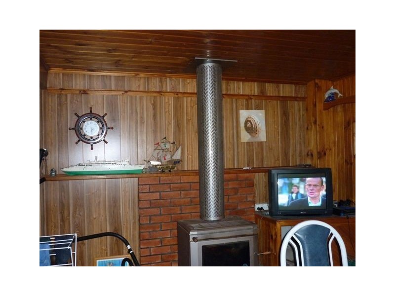 72 South Road, Penguin TAS 7316