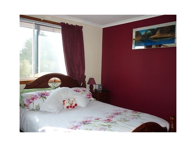 9 South Road, Penguin TAS 7316