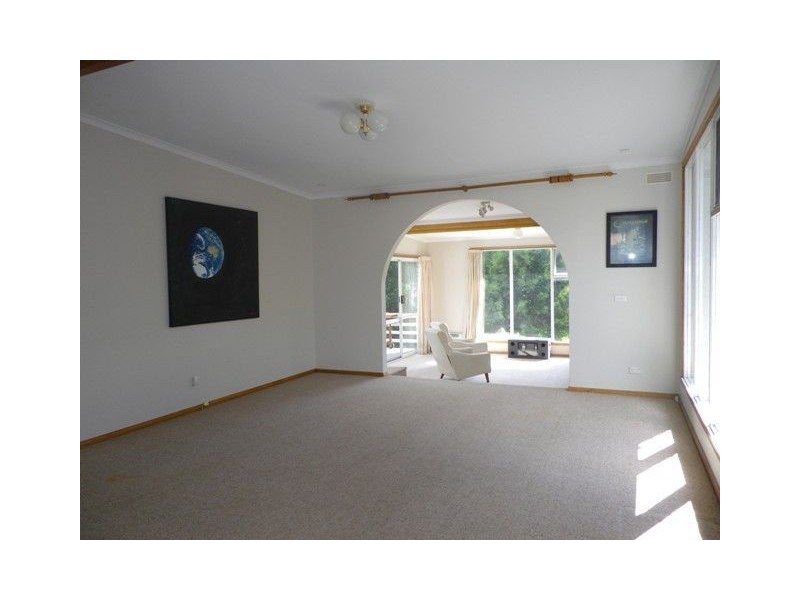 136 South Road, Penguin TAS 7316