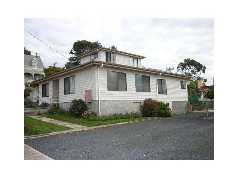 12 Arnold Street, Penguin TAS 7316