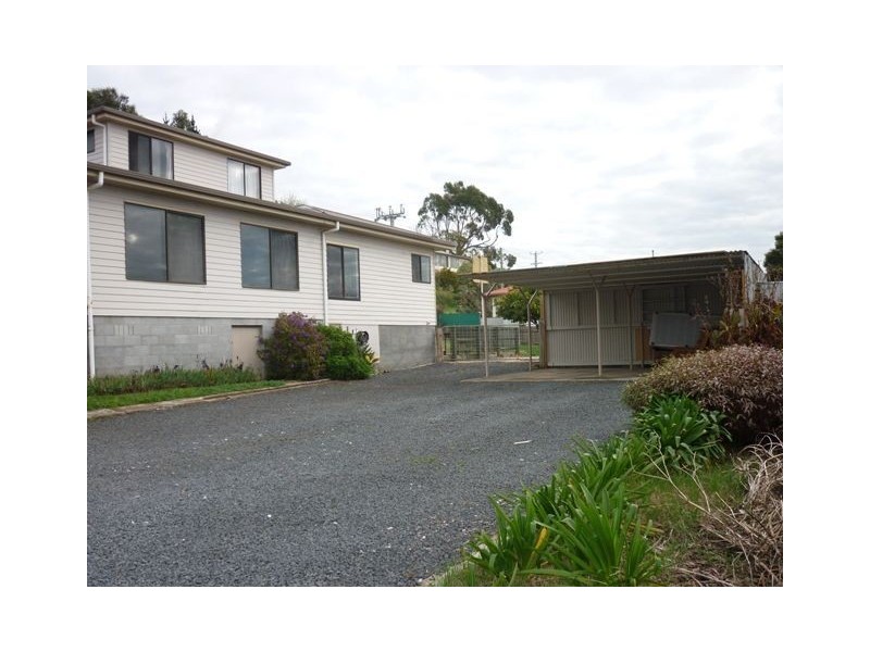 12 Arnold Street, Penguin TAS 7316