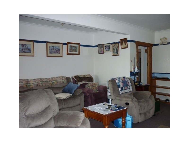 12 Arnold Street, Penguin TAS 7316