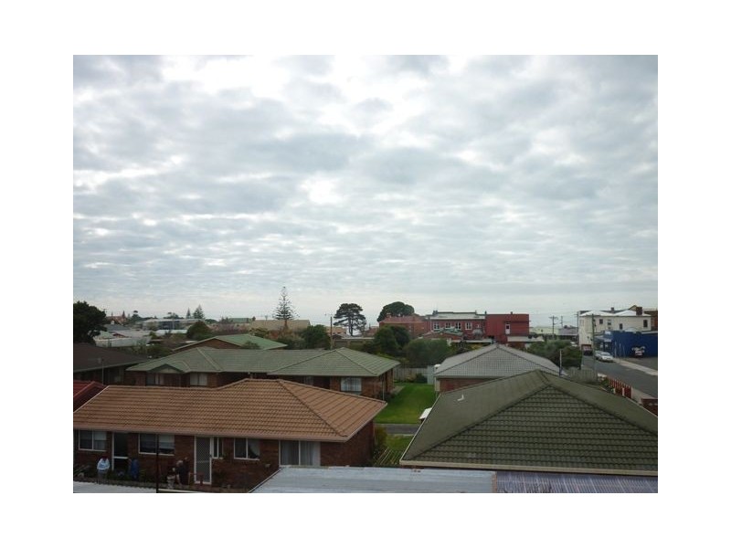 12 Arnold Street, Penguin TAS 7316