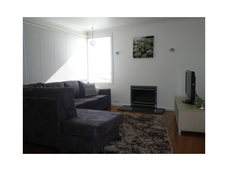 6 Ling Street, Penguin TAS 7316