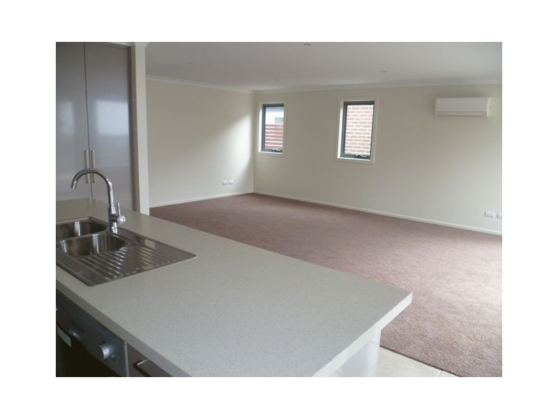 2/104 Alexandra Road, Ulverstone TAS 7315