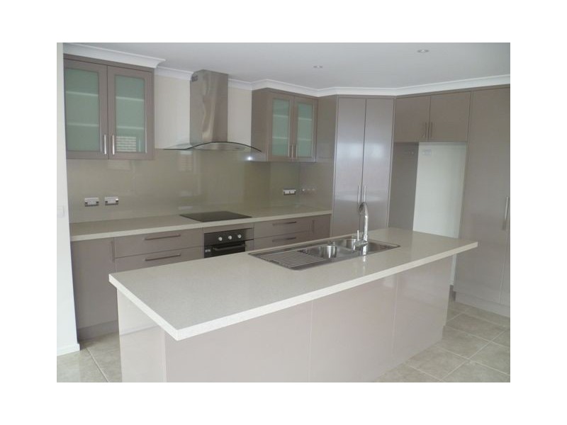 2/104 Alexandra Road, Ulverstone TAS 7315