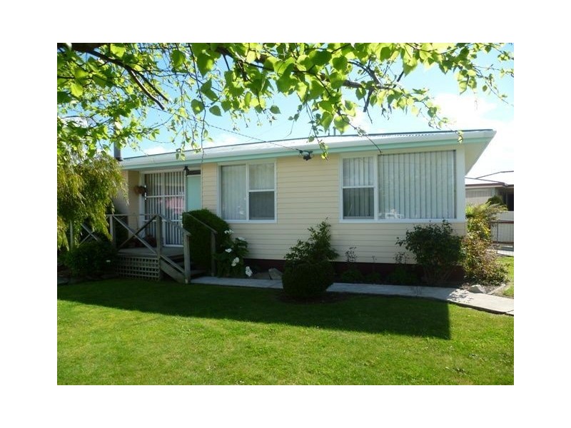 13 Smith Street, Ulverstone TAS 7315