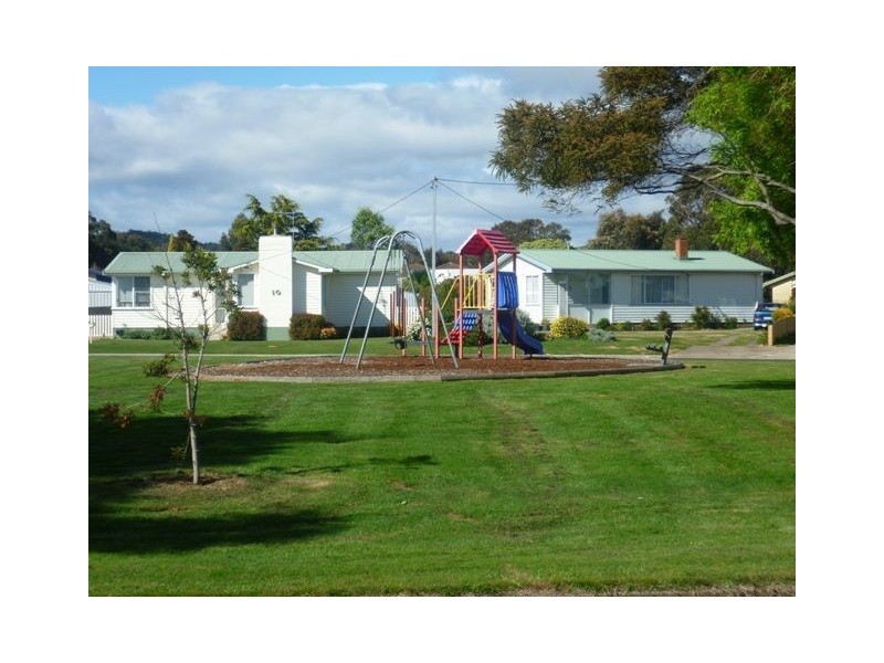 13 Smith Street, Ulverstone TAS 7315