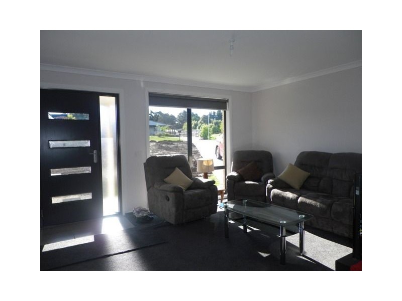 7 Berkshire Parade, Penguin TAS 7316