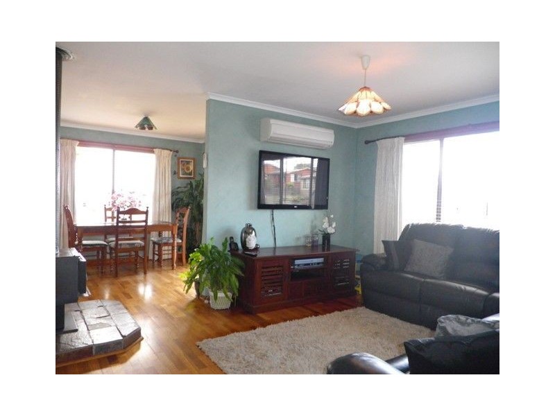 11 Sunset Lane, Penguin TAS 7316