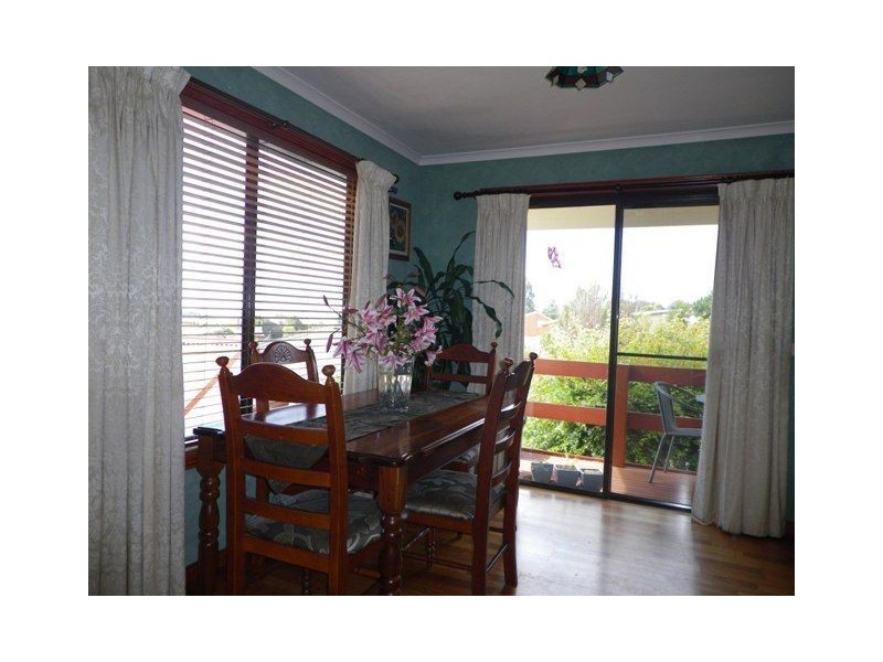 11 Sunset Lane, Penguin TAS 7316