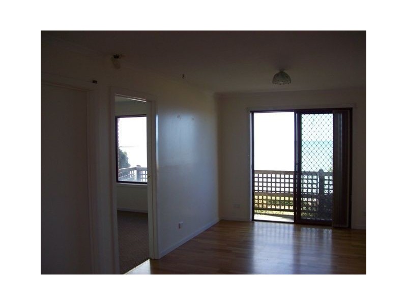 9/99-101 Main Road, Penguin TAS 7316