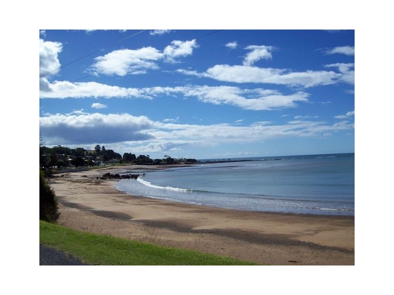 9/99-101 Main Road, Penguin TAS 7316