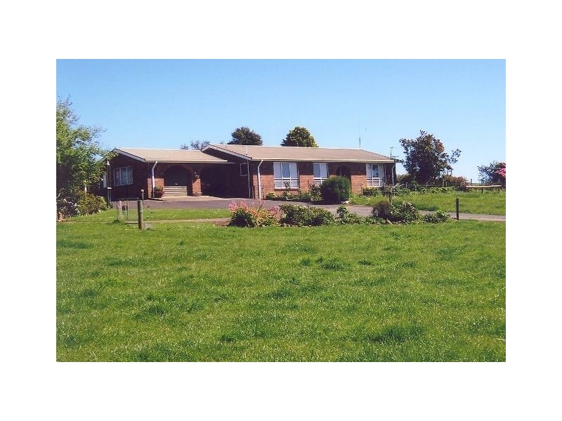 90 Pine Road, Penguin TAS 7316