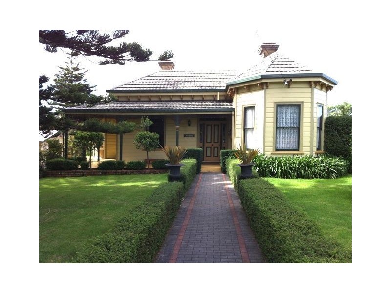 25 Main Road, Penguin TAS 7316