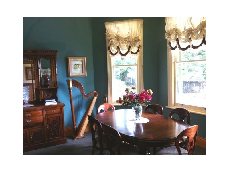 25 Main Road, Penguin TAS 7316