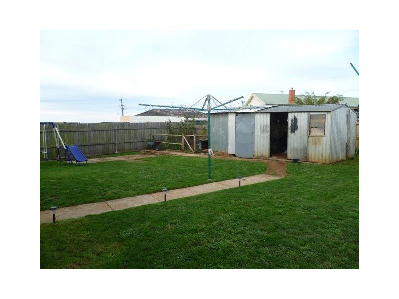 71 South Road, Penguin TAS 7316