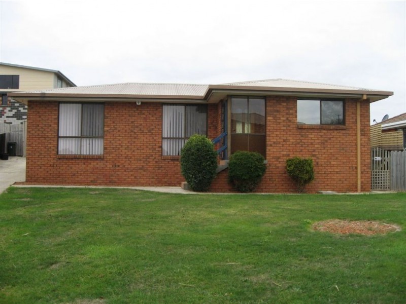 7 Lancaster Avenue, Penguin TAS 7316
