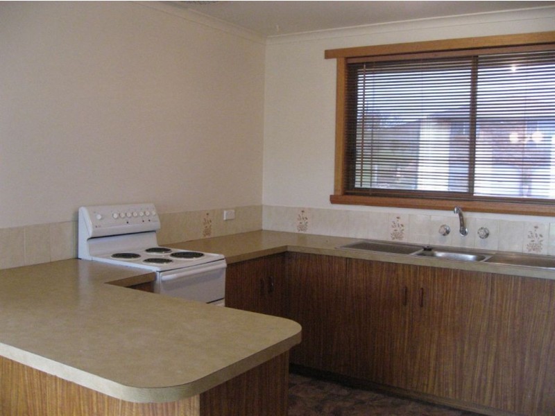 7 Lancaster Avenue, Penguin TAS 7316