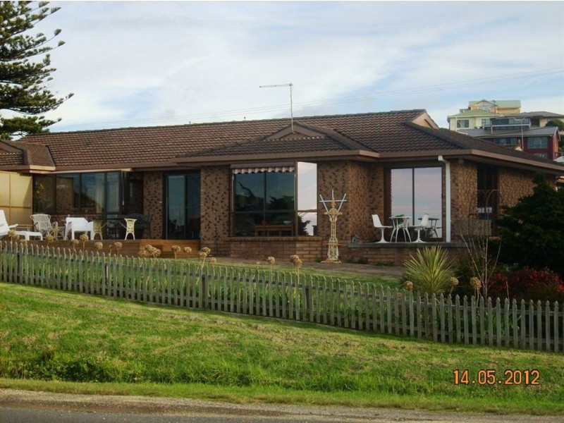 1/1 Clerke Street, Penguin TAS 7316