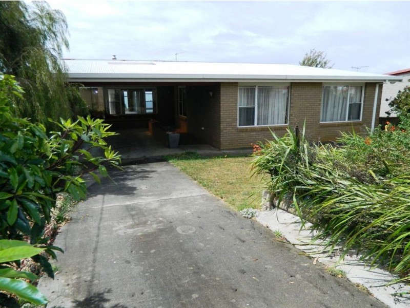 13 Burnett Crescent, Ulverstone TAS 7315