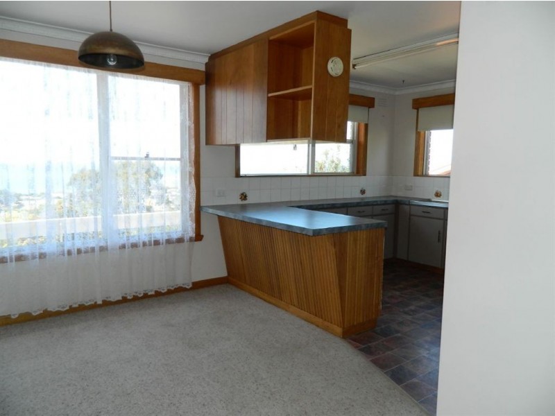 13 Burnett Crescent, Ulverstone TAS 7315