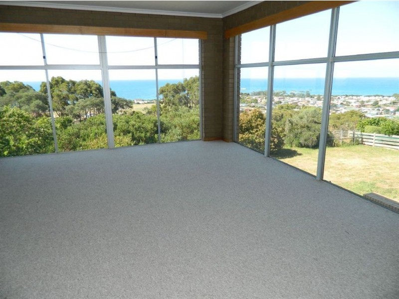 13 Burnett Crescent, Ulverstone TAS 7315