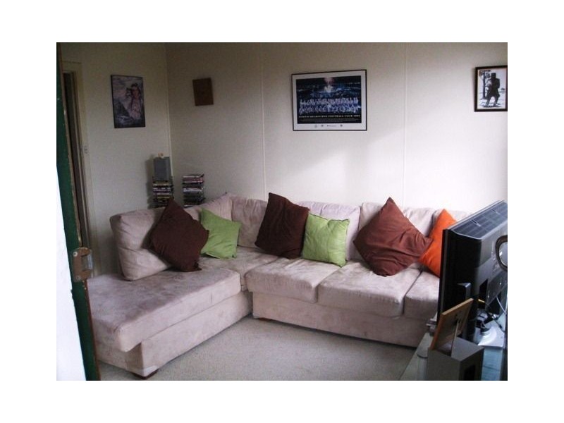 2/21 Quinn Street, Penguin TAS 7316