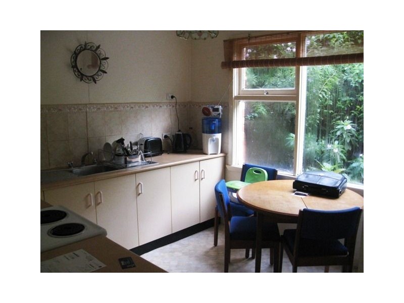 2/21 Quinn Street, Penguin TAS 7316